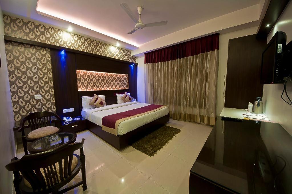 The Pearl Hotel Нью-Дели Экстерьер фото