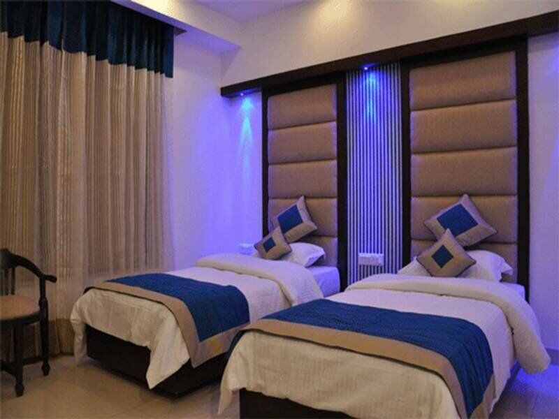 The Pearl Hotel Нью-Дели Экстерьер фото