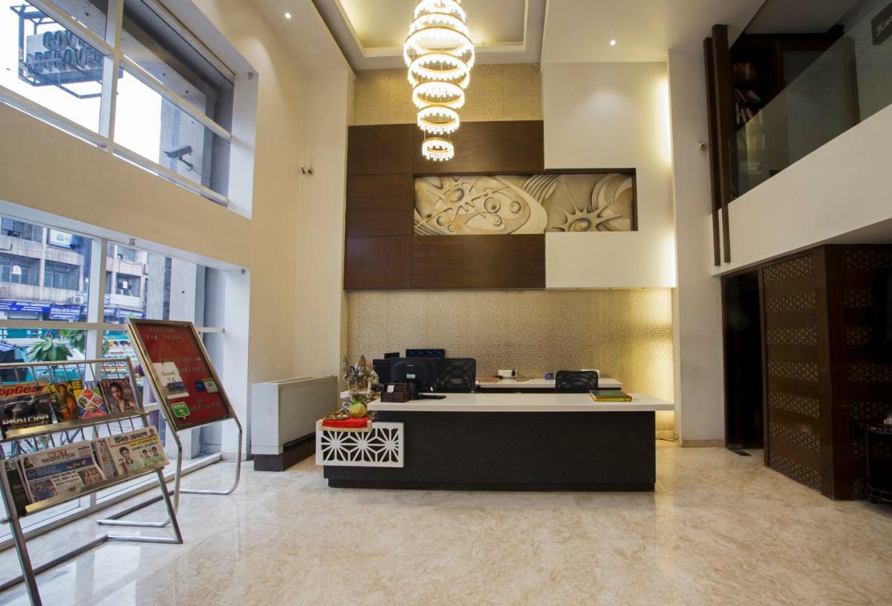 The Pearl Hotel Нью-Дели Экстерьер фото